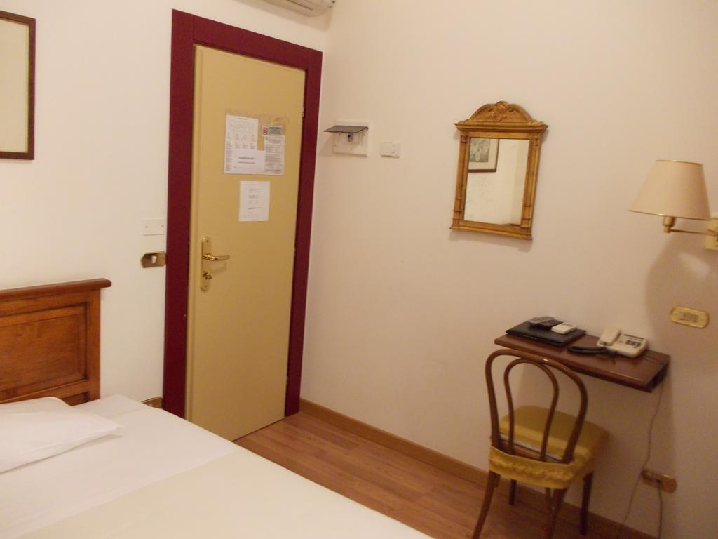 Hotel Al Castello Verona Kültér fotó